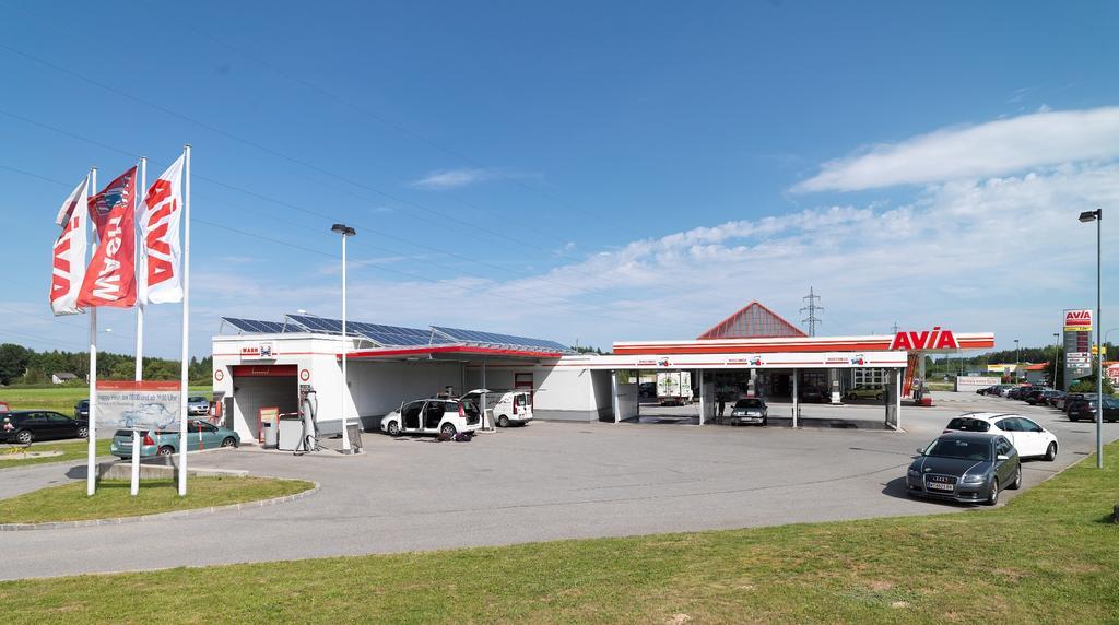 Fairsleep Avia Motel Gmuend Gmund  Bagian luar foto